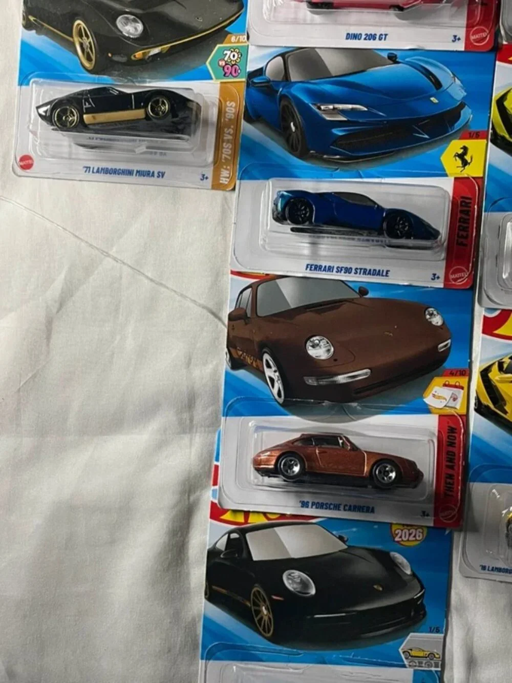 26 hot wheels cars / ready to use